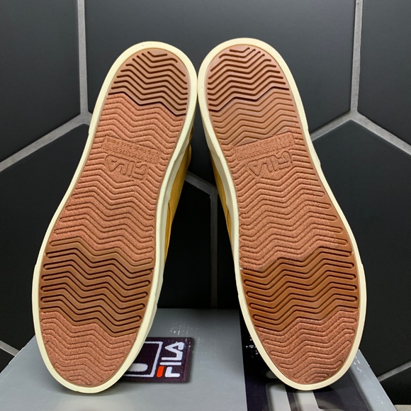 Mens Fila Egress Wheat Brown Chukka Boots - Picture 5 of 5